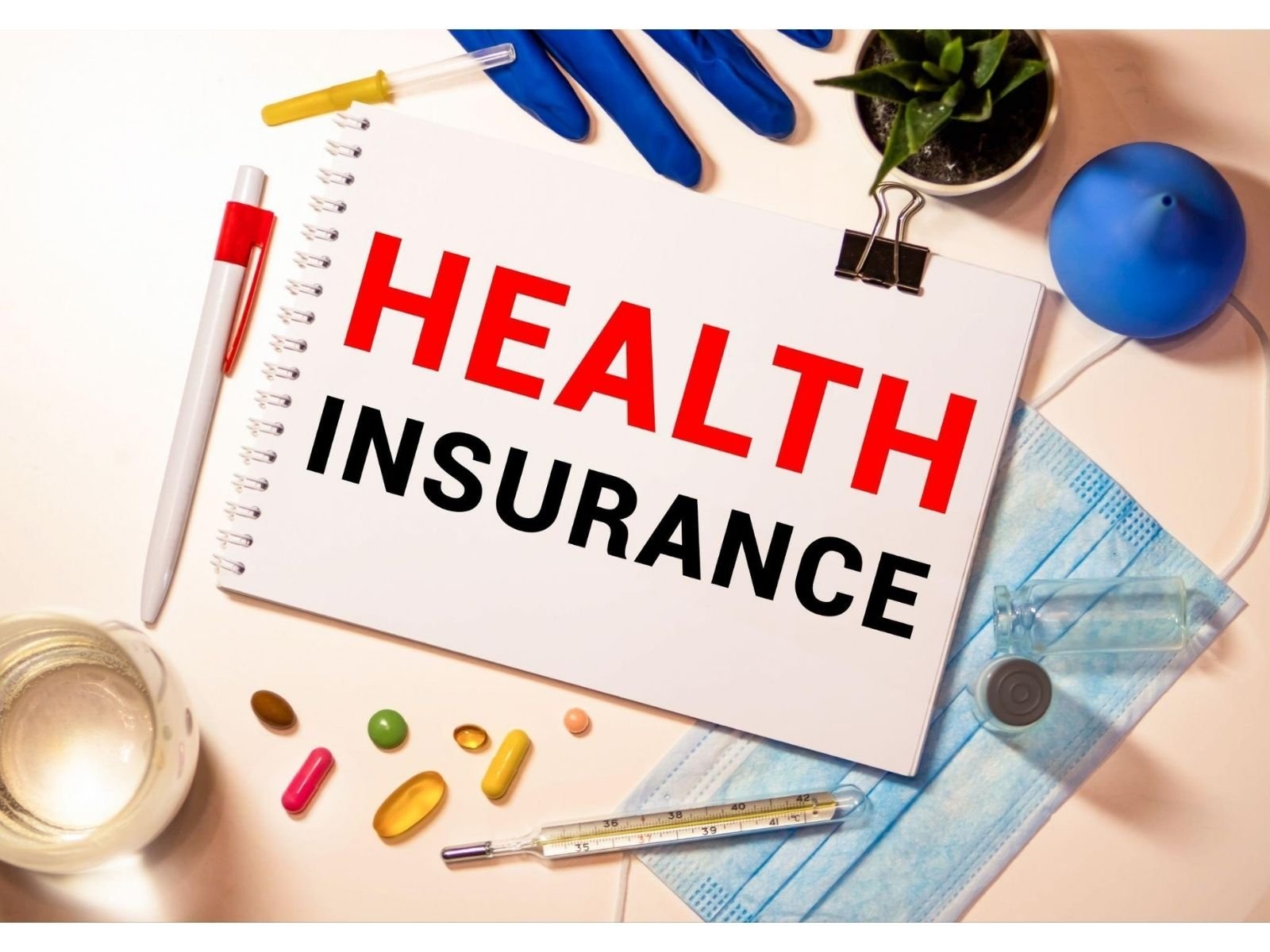 Private vs Public Health Insurance: What USA and Canada Residents Should Know
